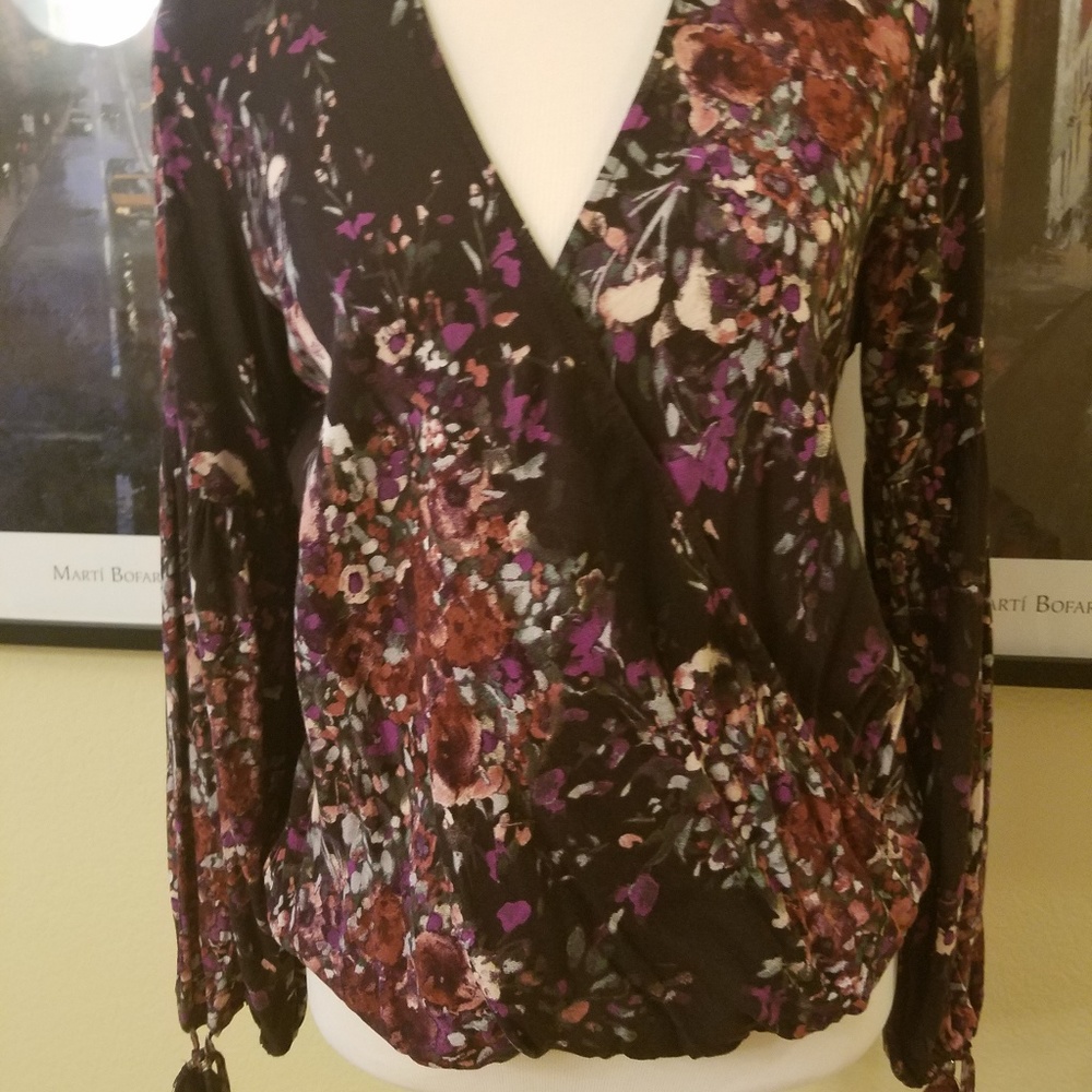 Floral surplice blouse S
